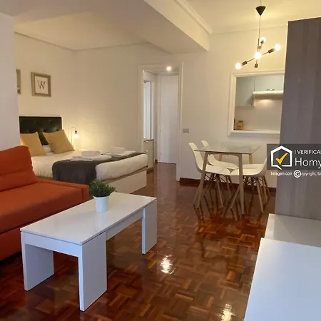 Homyat Julius Apartmán *