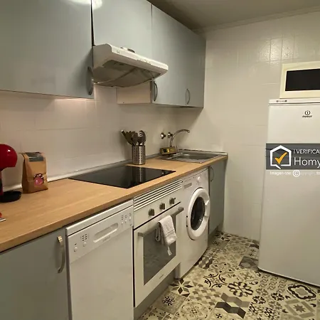 Homyat Julius Lejlighed *